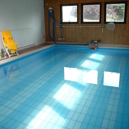 Holiday home Mit Indoorpool, Garten Und Partyraum *