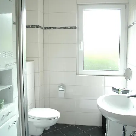 Holiday home Mit Indoorpool, Garten Und Partyraum *